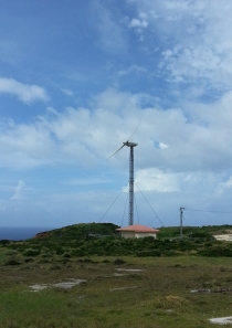 粟国可倒式風力発電施設