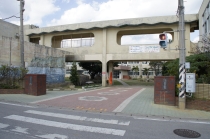 粟国小中学校